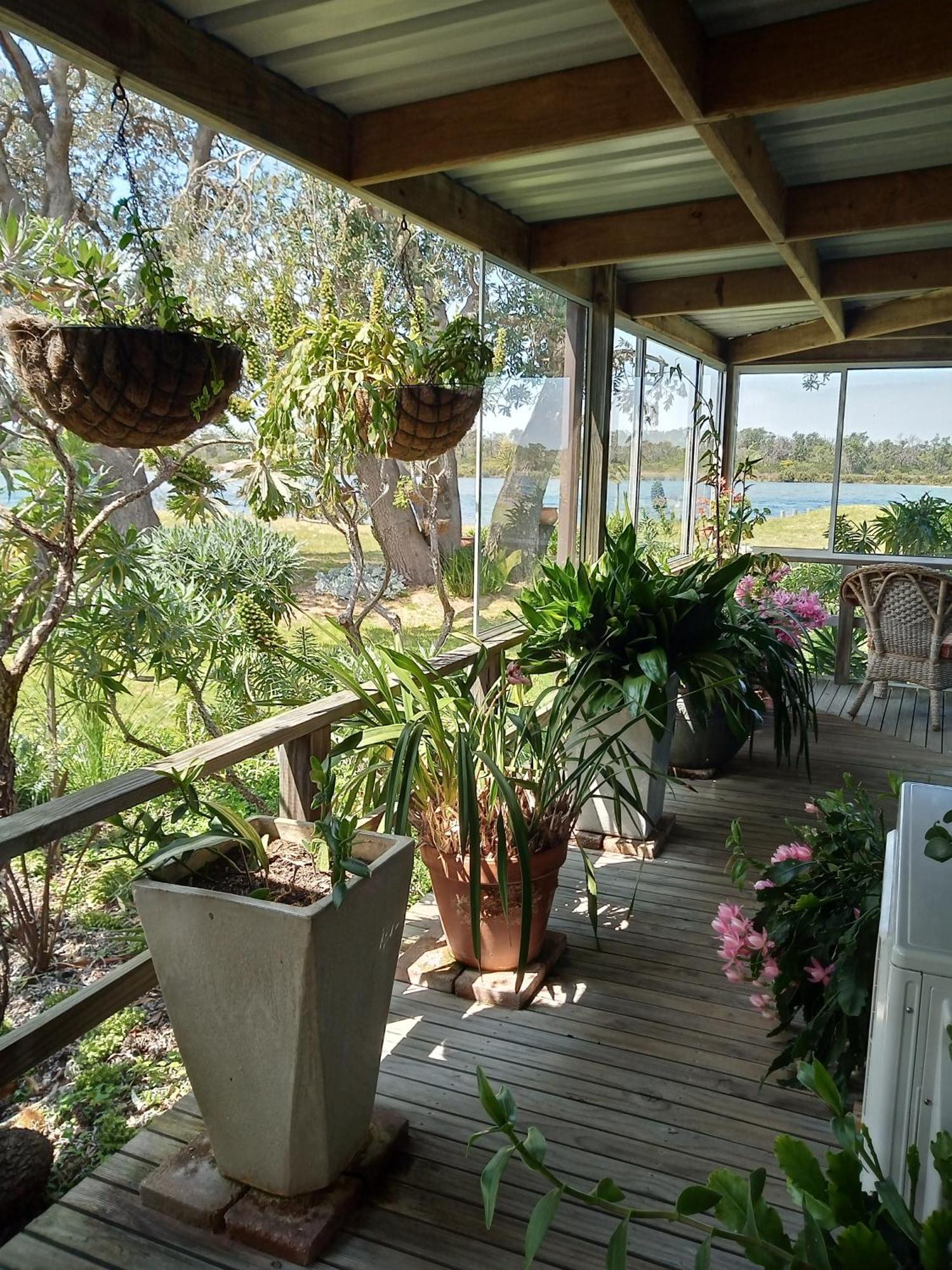 Lakes Entrance Waterfront Cottages With King Beds Ngoại thất bức ảnh