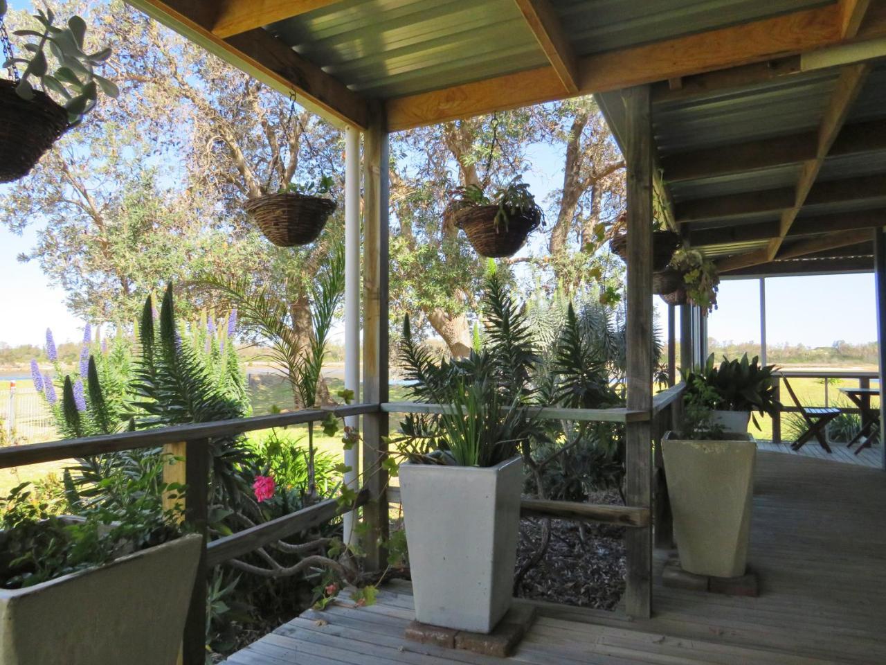 Lakes Entrance Waterfront Cottages With King Beds Ngoại thất bức ảnh